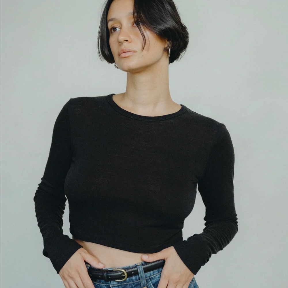 Ozma Lia long sleeved cropped top